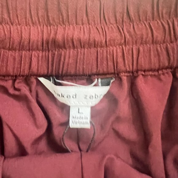 NWT Naked Zebra burgundy shorts, size L - Picture 2 of 6